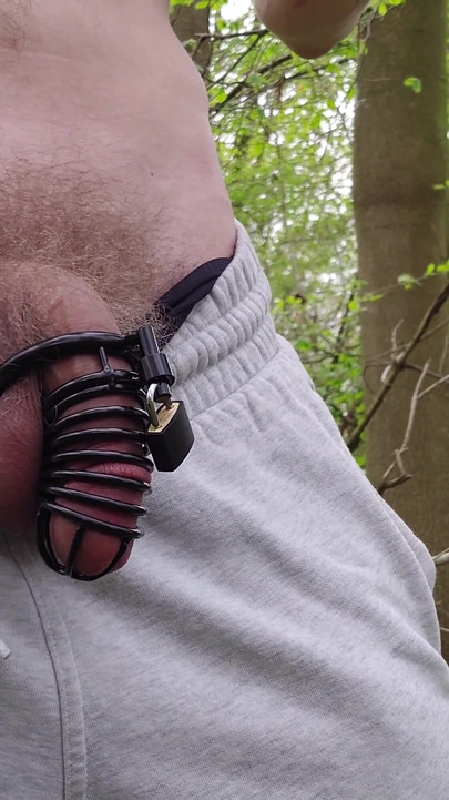 Must-share moment from "Locked and horny on the fields"