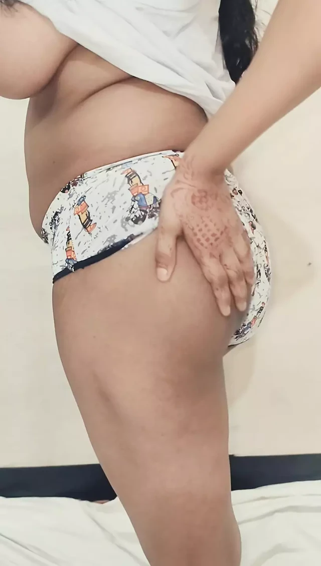 Indian girl friend Zara made a video and sent it to her boy friend