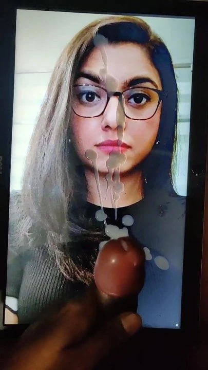 Sonal Cum Facial yet again