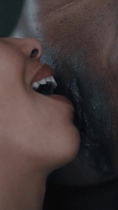 Vampire Mind Control - Facesitting Sex