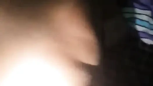 Yetenekli Brezilyalı yaramaz genç kızıyla çok ateşli sikişiyor