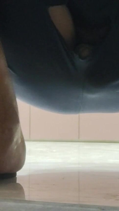 Kitchen mein kam kamwali bai Ko dekhkar khada ho gaya | Clip 1