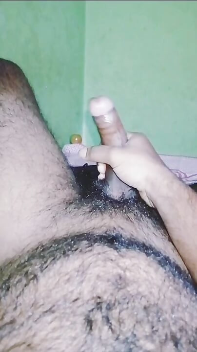 فتى سريلانكا يستمني