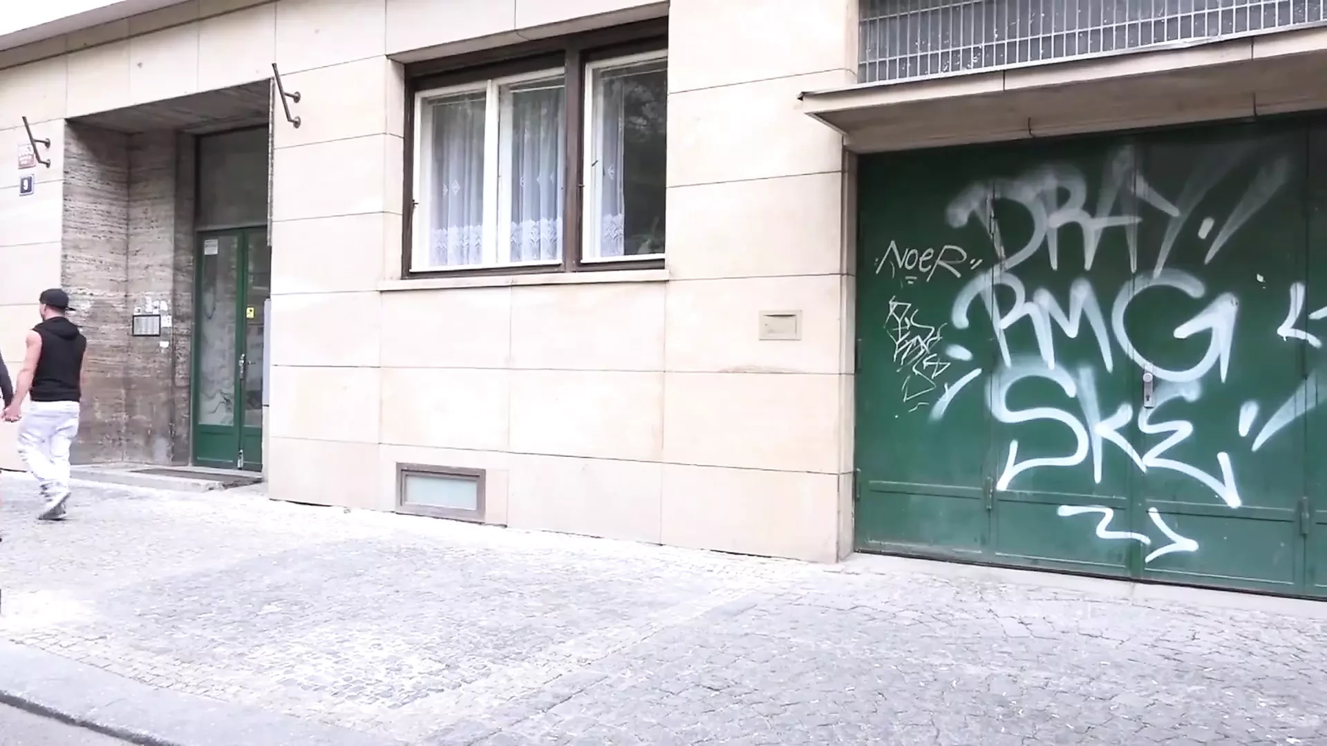 Ma femme sexy se fait baiser par une sodomie