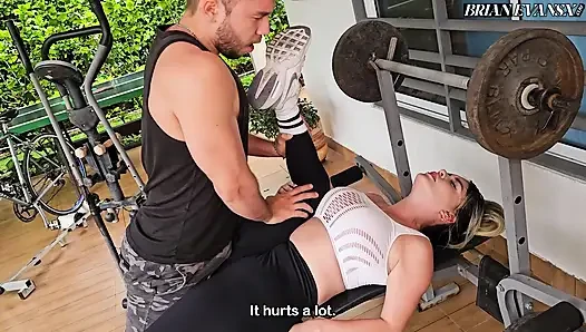 Siswi semok rambut pirang tatiana alvarez ngentot sama pelatih kebugaran brian evansx