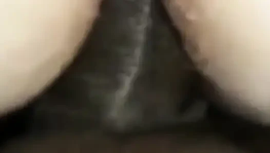 Польскую жиробасина жестко трахнули раком, громкие кричащие оргазмы