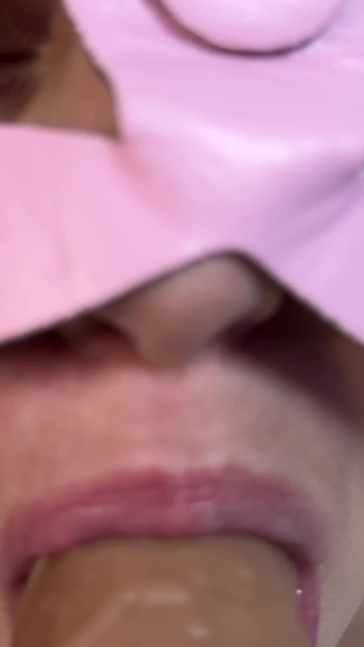 POV Gagging Deepthroat Blowjob Dildo Nærbilde