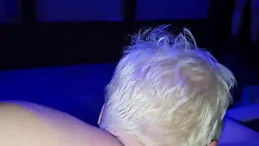 Ao Gangbang di bioskop porno Osnabrück