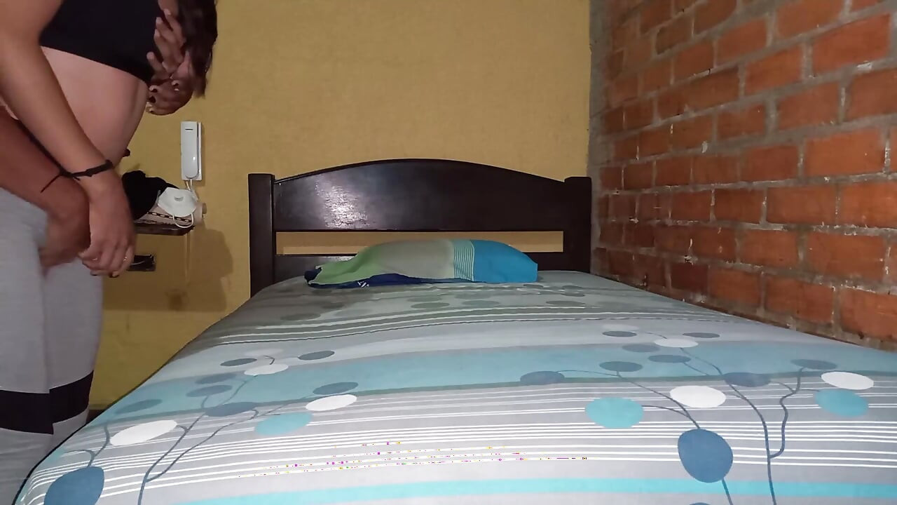 My First Time, My Boyfriend Fucks My Tight Pussy Very Hard