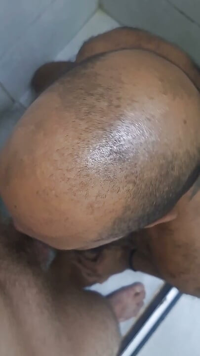 Sucking the thick and big-headed cock, full of cum in the motel.