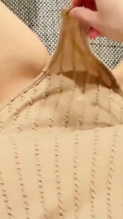 Momento chave de "Orgasmo Explosivo de uma Doce MILF - Top View, POV Feminino"