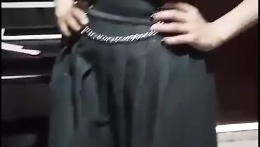 Sınıf arkadaşımın dölünü bitirdim. Görev için