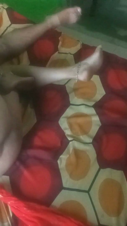 Indian romantic husband and wife neud video viral big ass big boobs | Clip 1