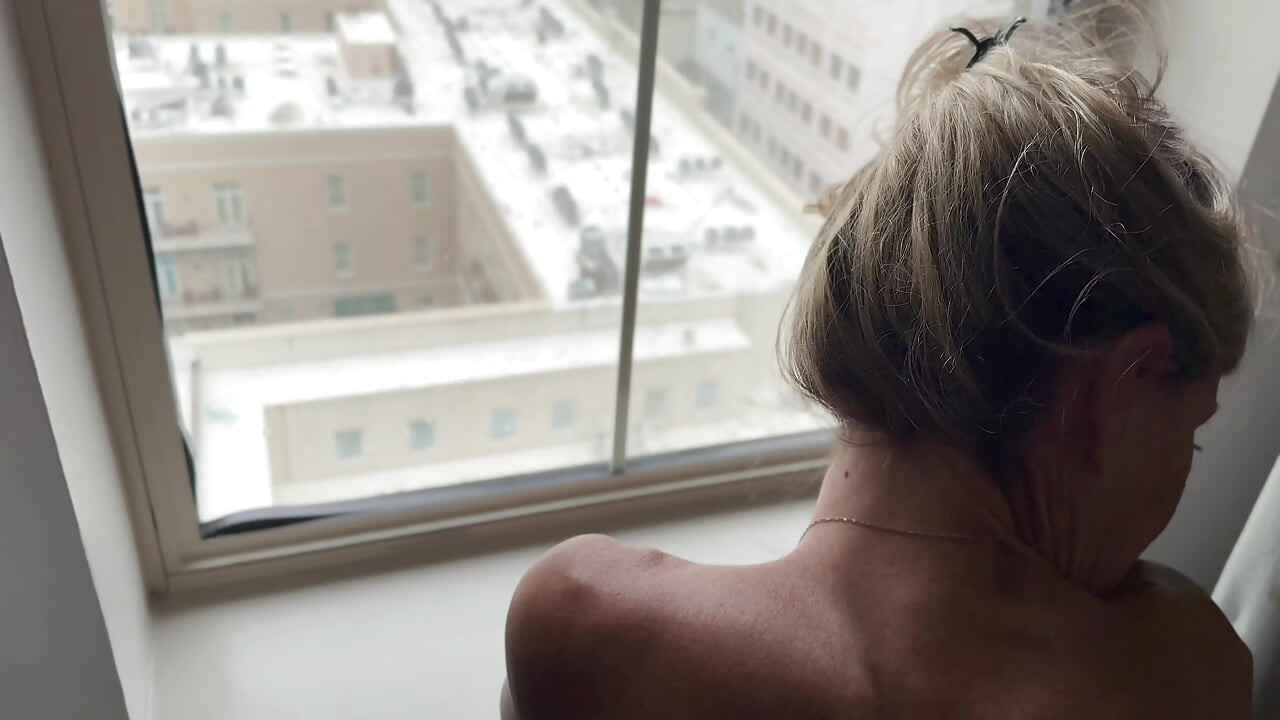 Anal Behind the Glass makes her Cum.