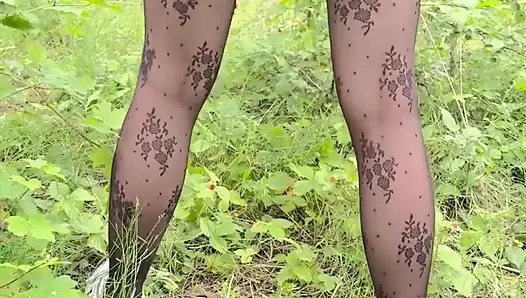 Сексуальная Девушка В Лесу