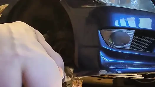 Mechanic Naked on My Car