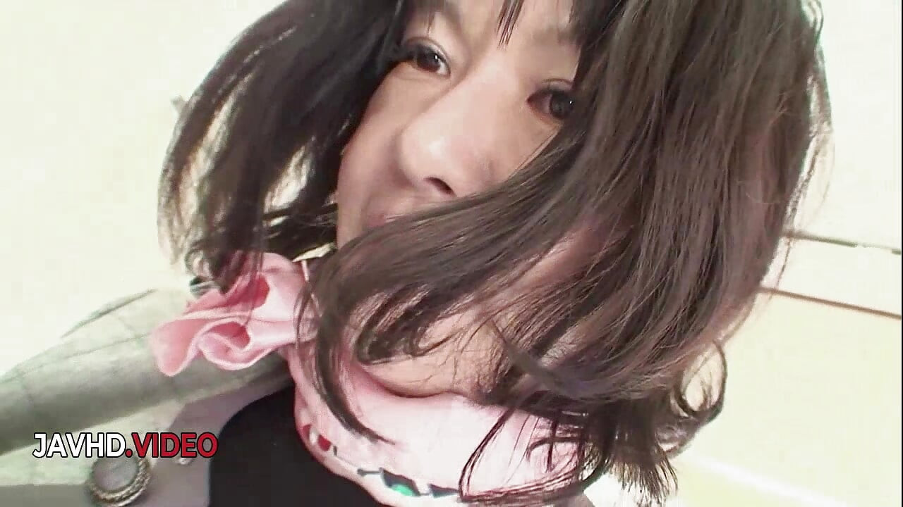 Kiyoe Majima ผู้ใหญ่พอใจหีขนดกของเธอด้วยเครื่องสั่นหี