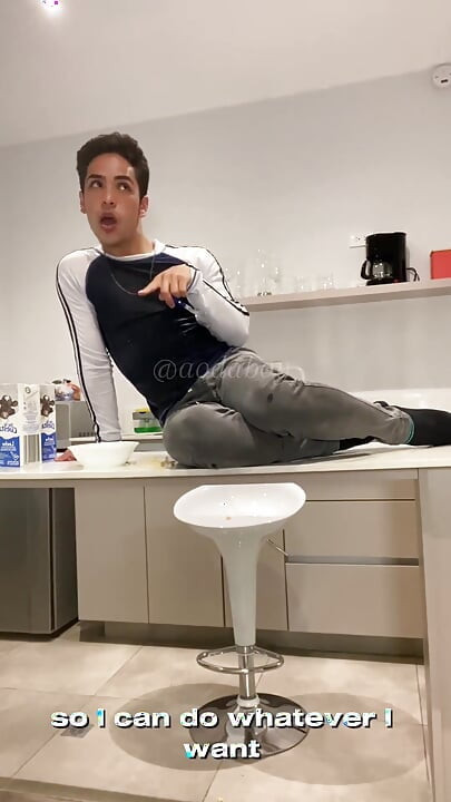 Mlijeko i sperma pod tušem