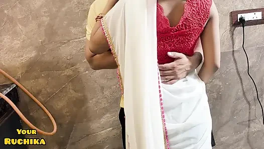 Ruchika Ne Rent ke Badle Choot Dena Sahi Samjha..