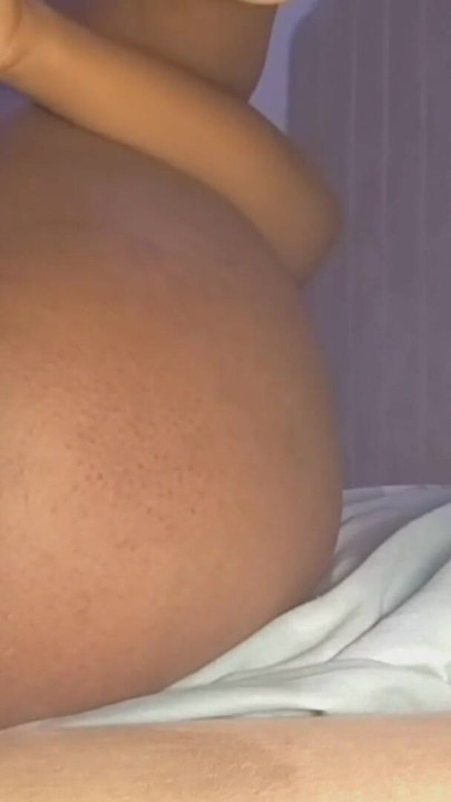 Savršena mokra pička prska, napaljena devojka željna orgazma | Klip 1