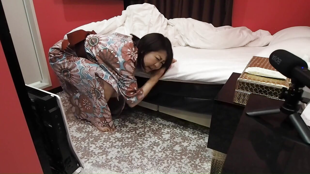 Video kencing putus asa Jepang