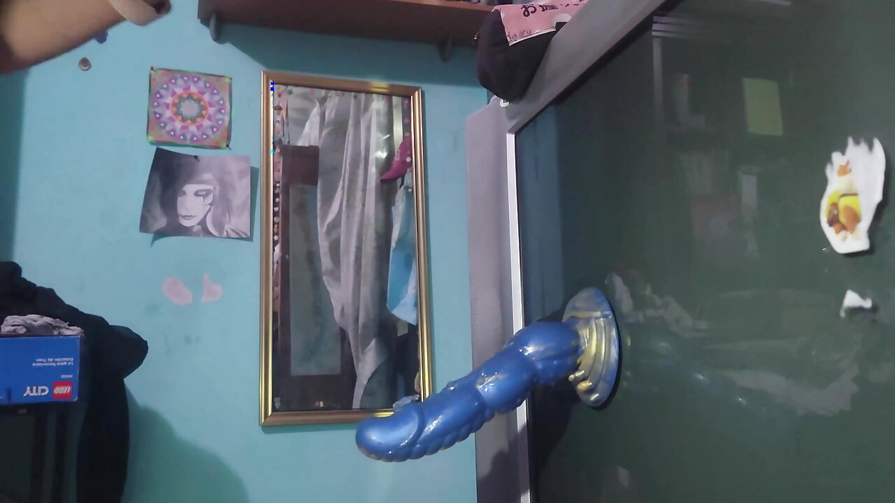 MILFpušenje trans kurca s velikim sisama