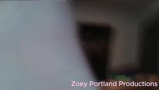 Порнозвезда Zoey Portland Играет С Киской 2026