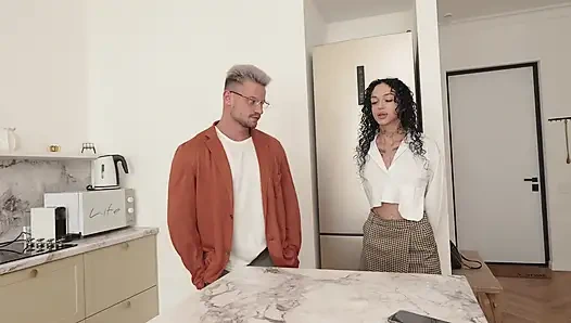 Aku nggak Bisa Bayar Apartemen ini