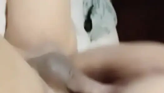 MALAY SLUT LIKE TO SUCK MY DICK