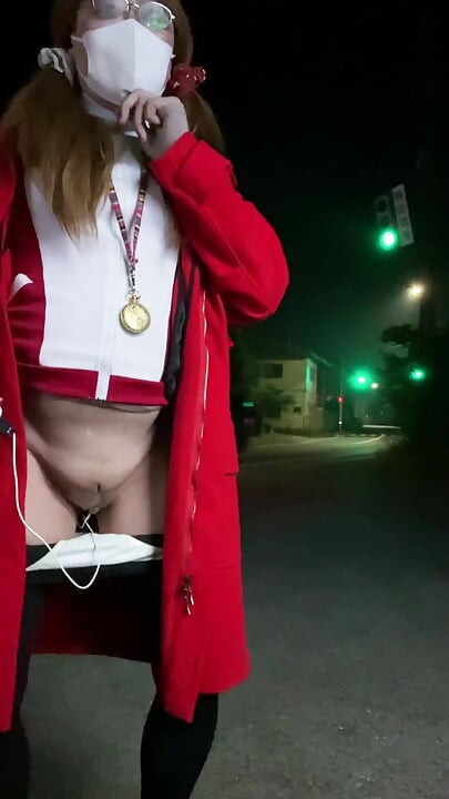 No. 225: uma caminhada nua em shorts de academia
