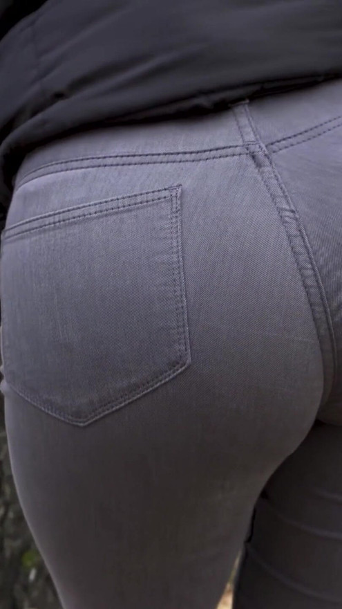 Sexy Pawg Milf Teasing Her Visible Panty Line In Public Park | Clip 1