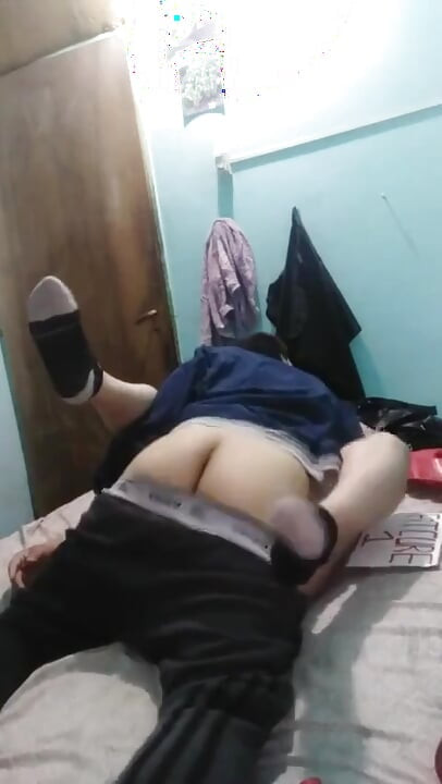 在辛苦工作了一天后操有钱
