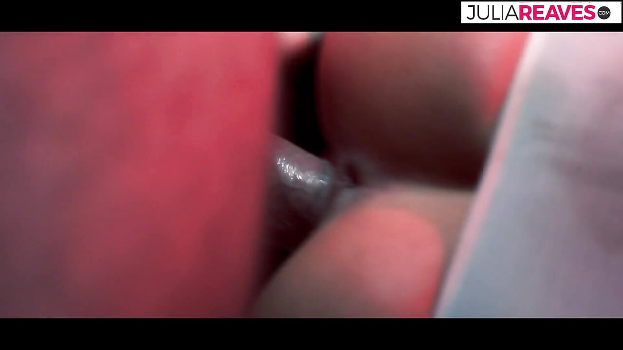 Geiles mädchen wird bis zum orgasmus geleckt