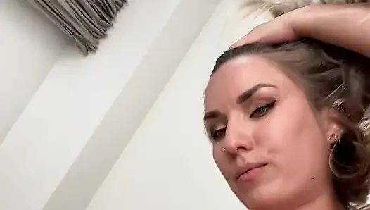 Я люблю развлекаться со своей киской