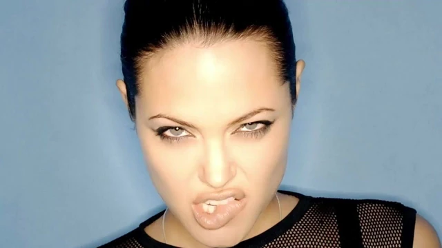 Spunking all over Angelina Jolie's pillow lips - Cum Tribute