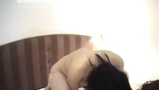 Exclusive - seks threesome bareng cewek amatir vietnam dan rin lagi asik seks anal threesome sampai dicrot di atas meja