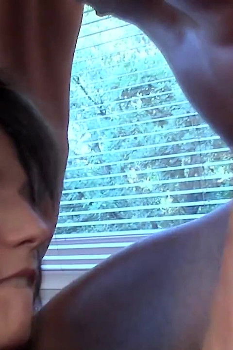 Babe enjoys pussy getting licked then fucked to a cumshot