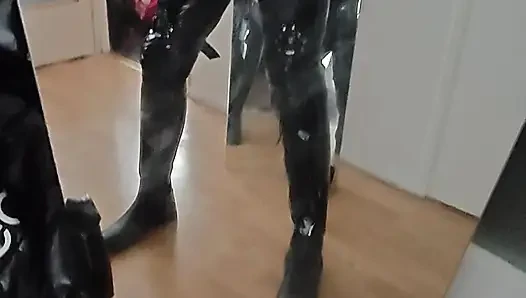 ShinySam1, mengkilap, catsuit, dudukin sepatu bot...