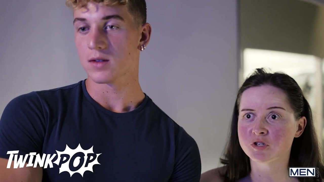ジョーイ・ミルズとフェリックス・フォックスは彼女のGfで映画に行くが、一緒にハメられる-イケメンポップ