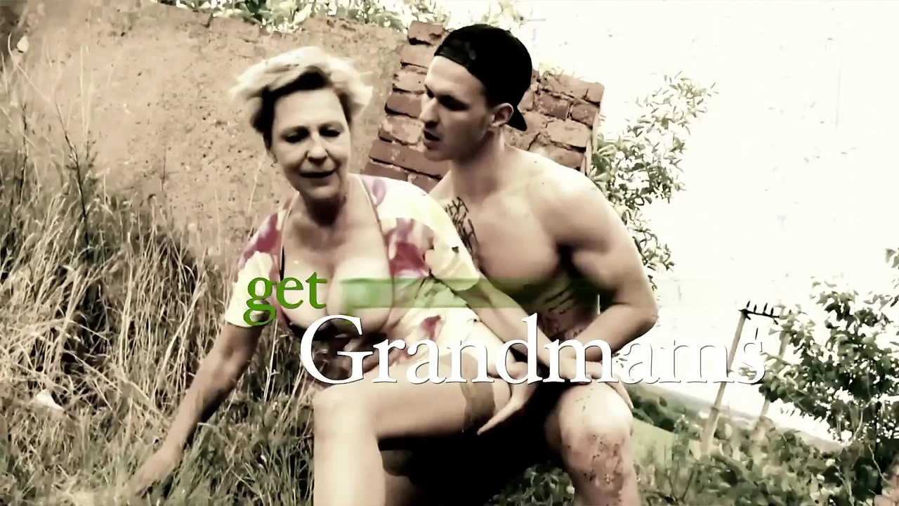 Cougar fucks 2 cocks by Grandmams