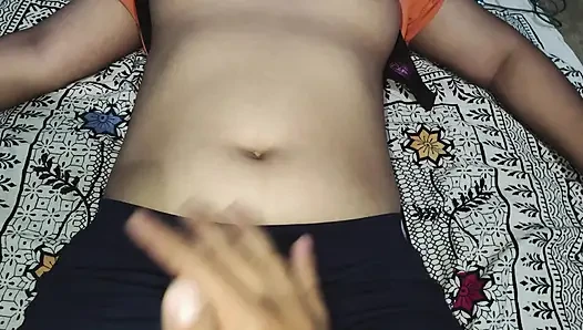 Студентки дези обожают намочить свои возбужденные киски и хардкорный грубый трах с бойфрендом