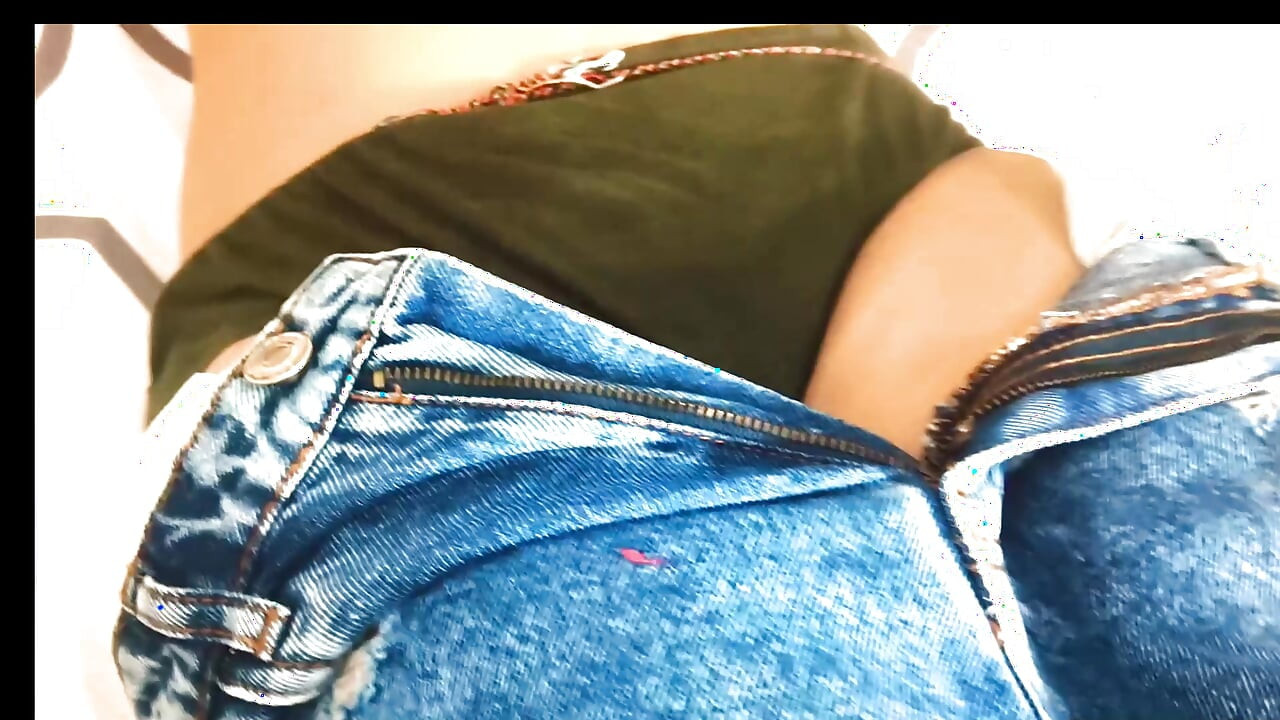继妹勾引我操她的阴户
