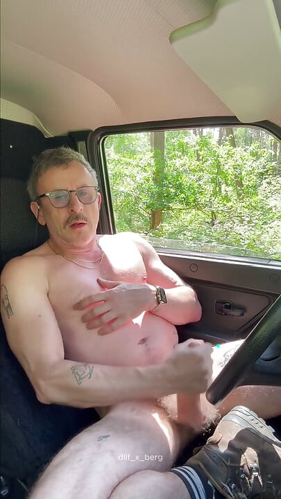 Jerk off in the Woods