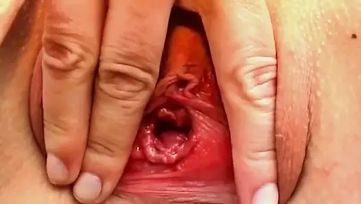 Tante seksi dengan toket besar ini menganga lebar dan menganga lebar di luar ruangan