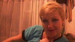 Hete 45 -jarige Russische rijpe Larisa speelt in Skype