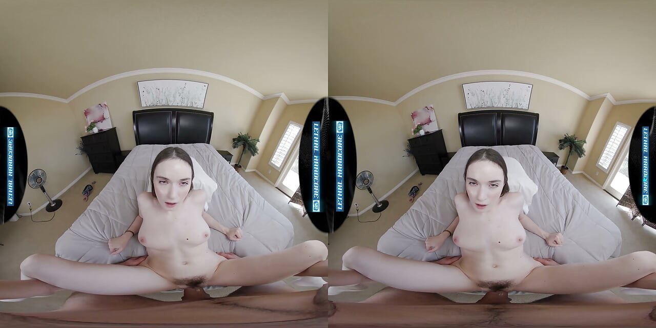 LETHAL HARDCORE VR - Η πρωτάρα φοιτήτρια HAZEL MOORE σε γαμάει για να γίνει σταρ