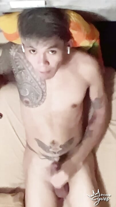 ASIAN INKED BOY JERKING OFF AND CUMMING