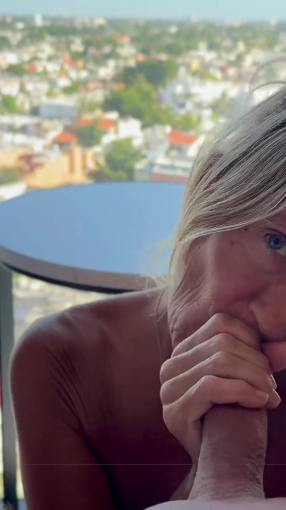 Cum in my mouth in Mexico. | Clip 1