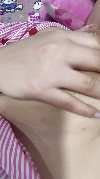 Mom oils herself very delicious and massages her tits