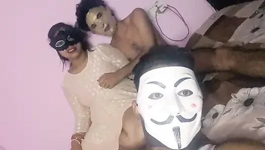 Seks threesome bareng teman dan istrinya